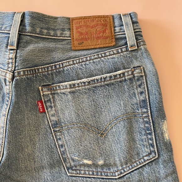 Levi’s Boyfriend Denim Shorts - Picture 7 of 9